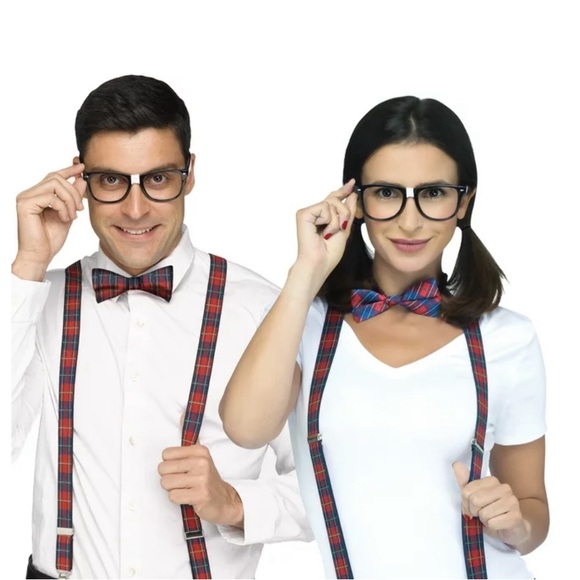 Costume Halloween Nerd in a Bag Unisex Glasses Bow Tie Suspenders Unopened New - Picture 2 of 3